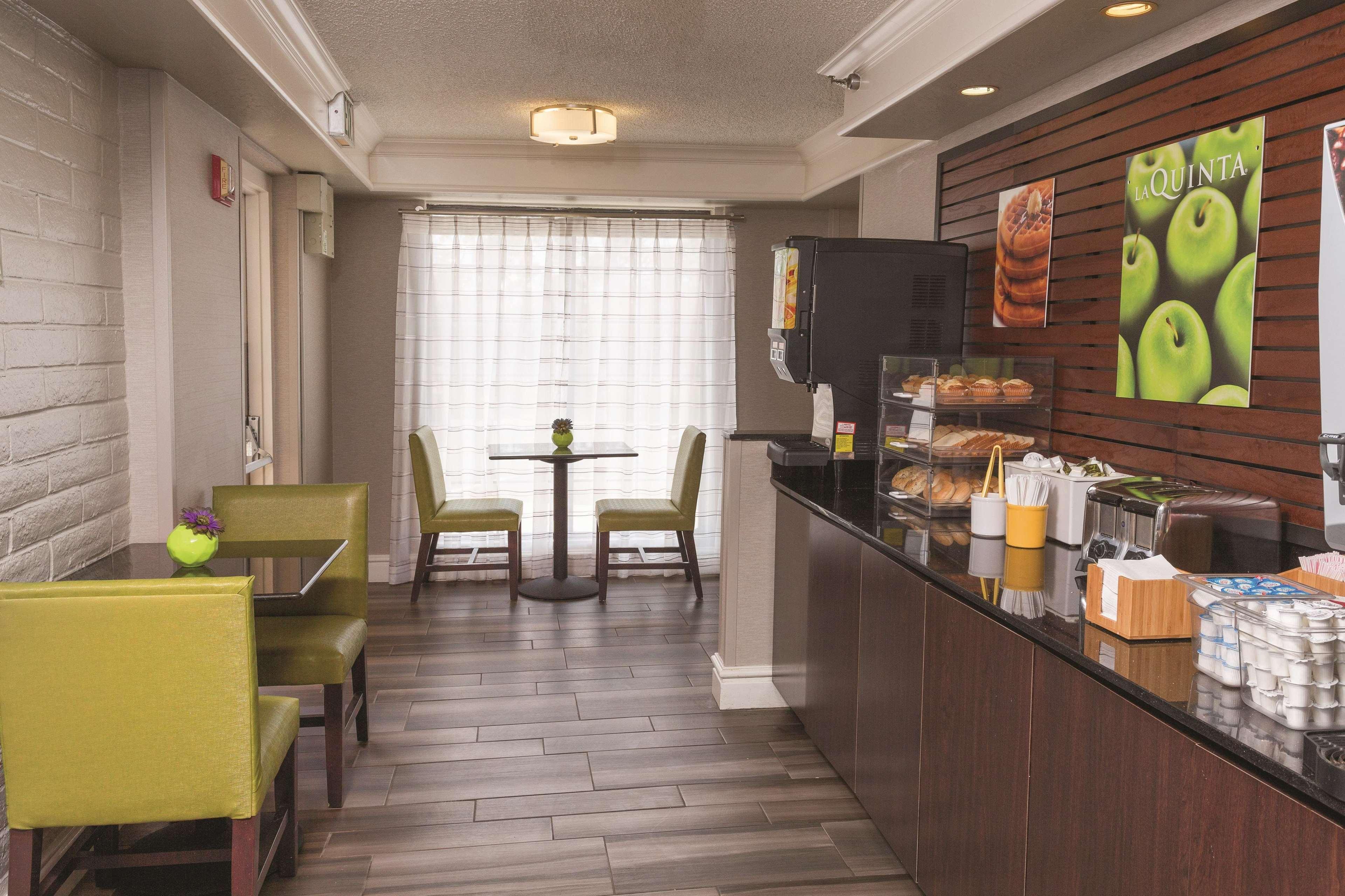 La Quinta Inn By Wyndham Ventura Exteriör bild