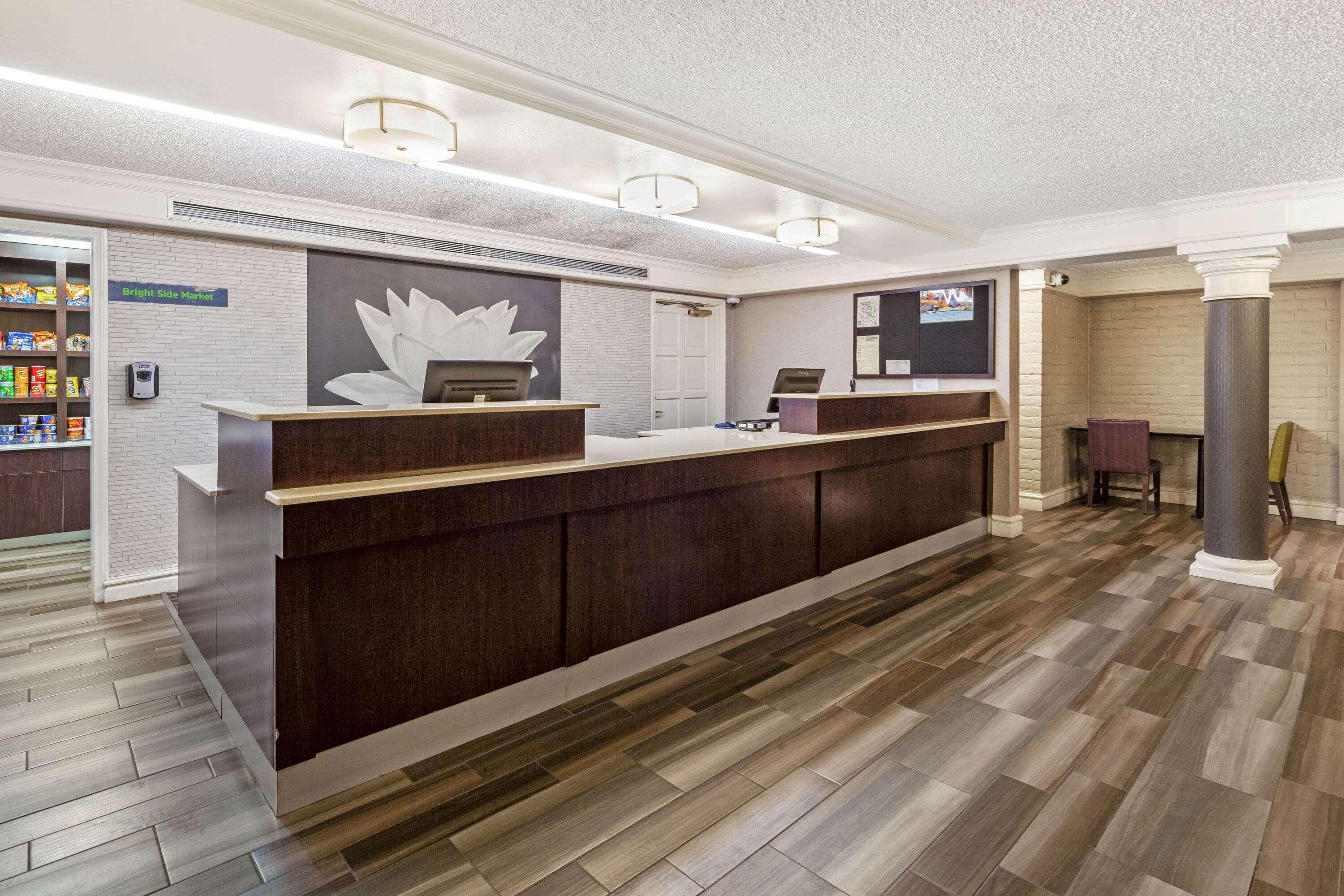 La Quinta Inn By Wyndham Ventura Exteriör bild