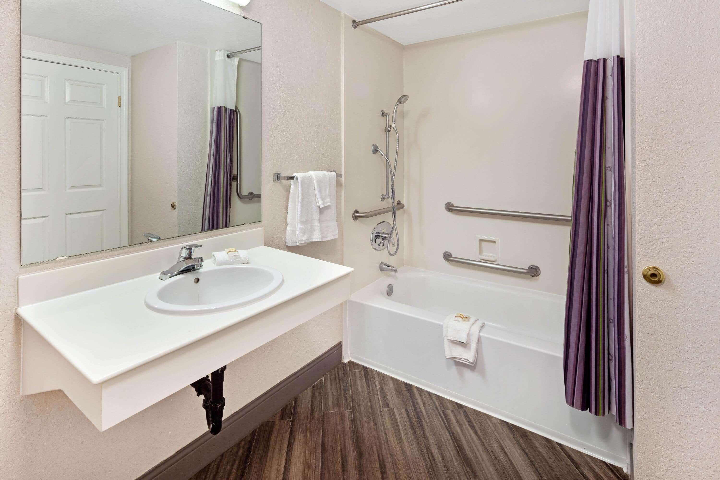 La Quinta Inn By Wyndham Ventura Exteriör bild