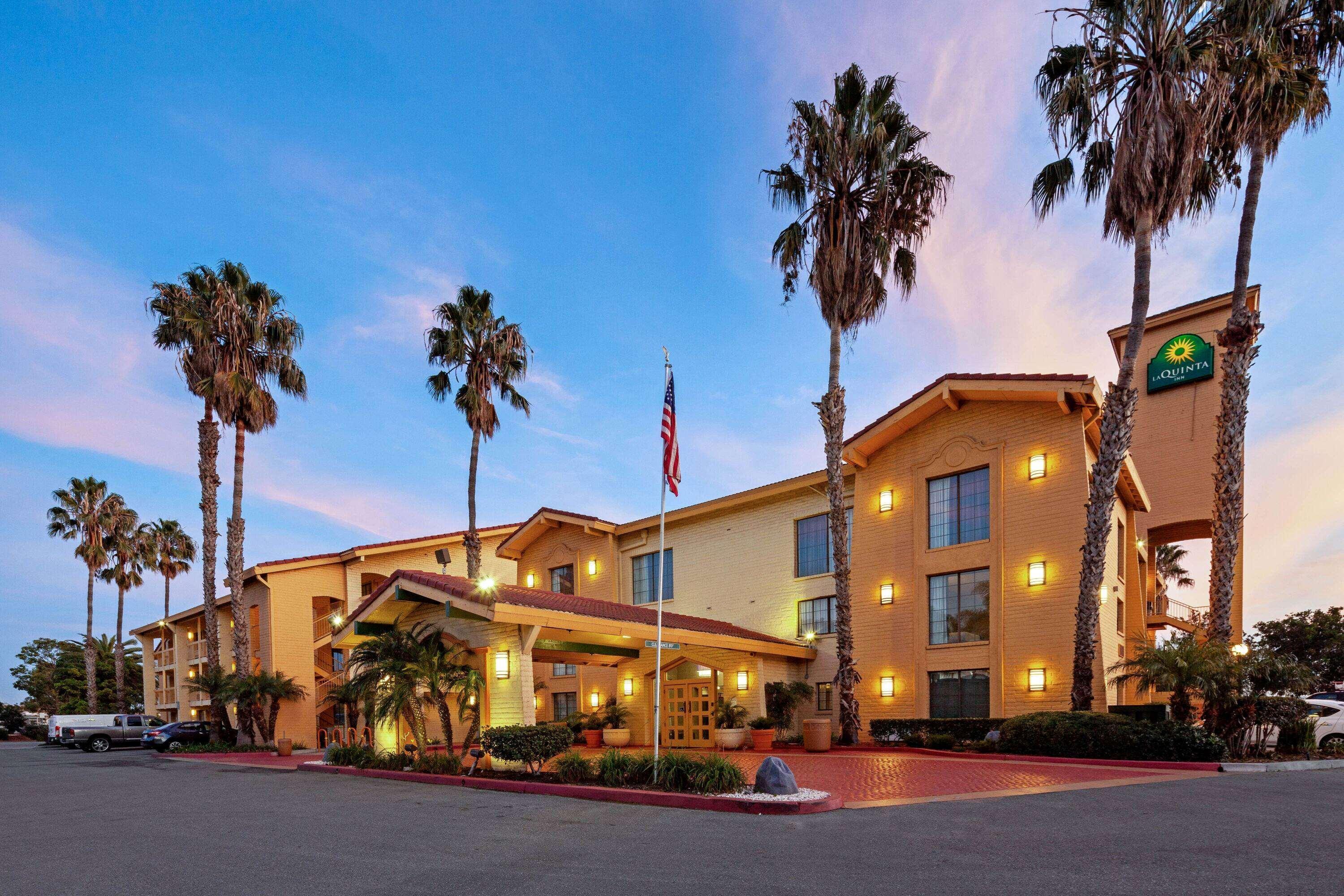 La Quinta Inn By Wyndham Ventura Exteriör bild