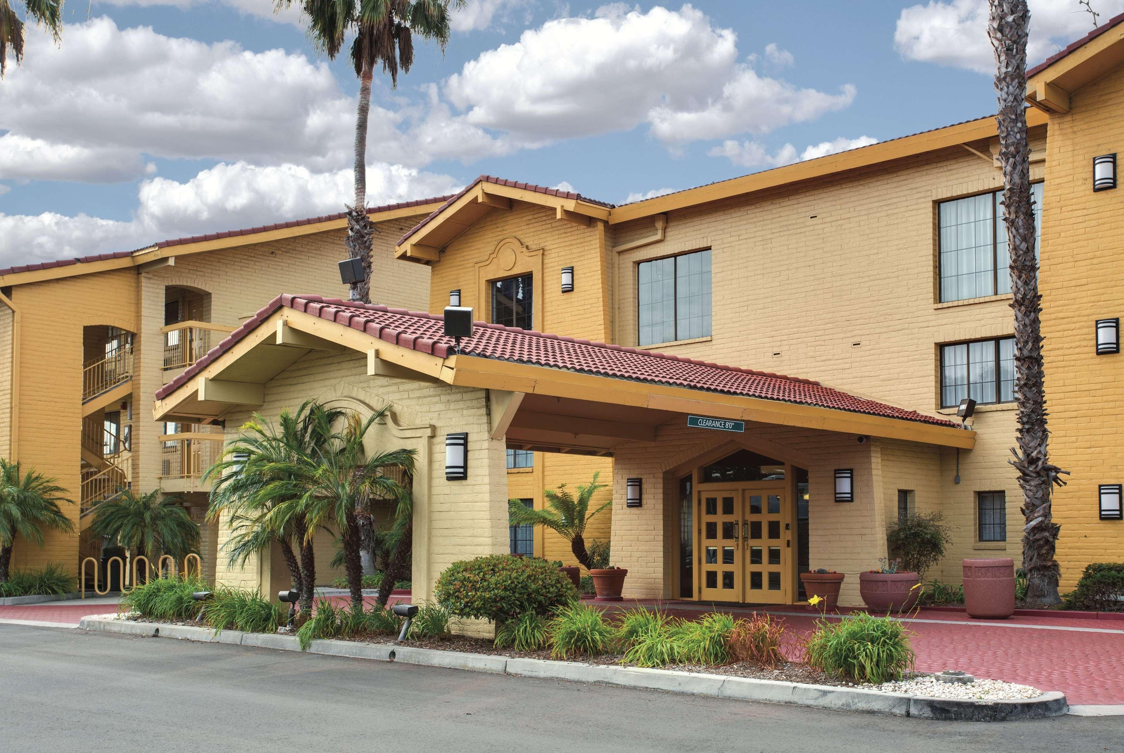 La Quinta Inn By Wyndham Ventura Exteriör bild